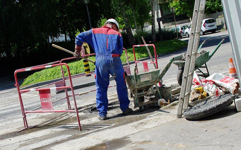 déboucher canalisations wc Louvres